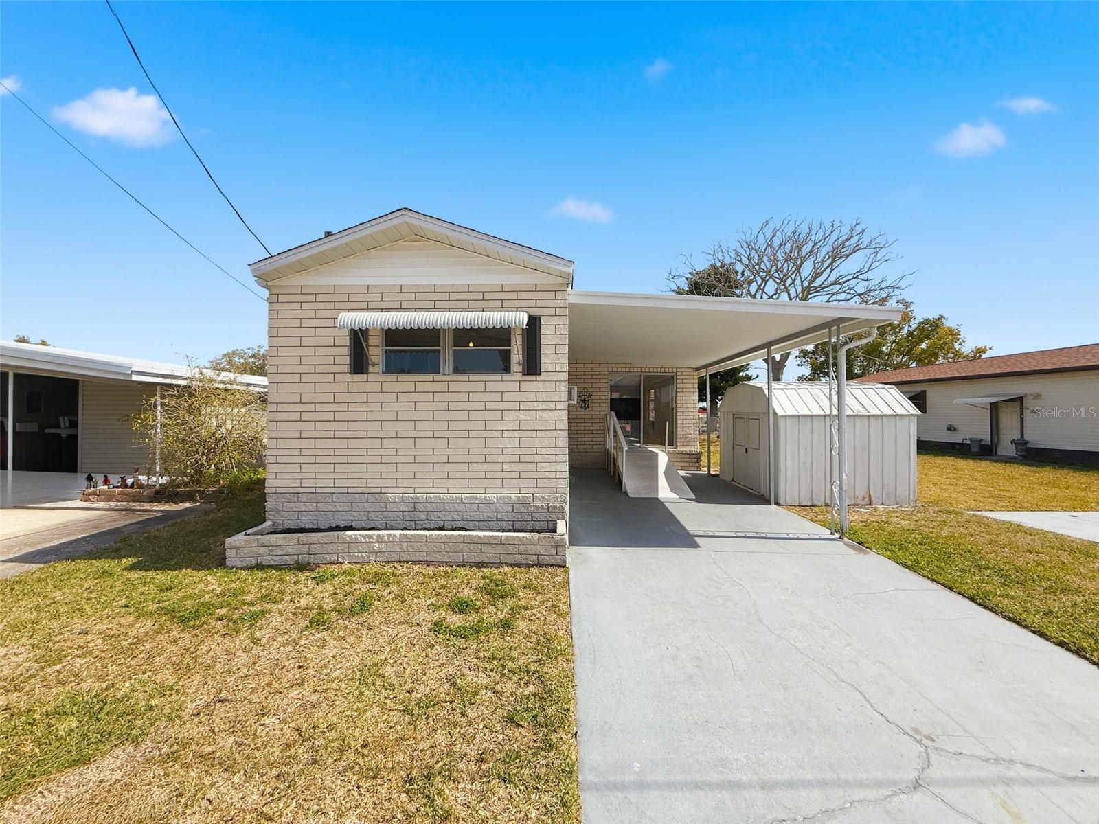 SIGNAL COVE - Residential