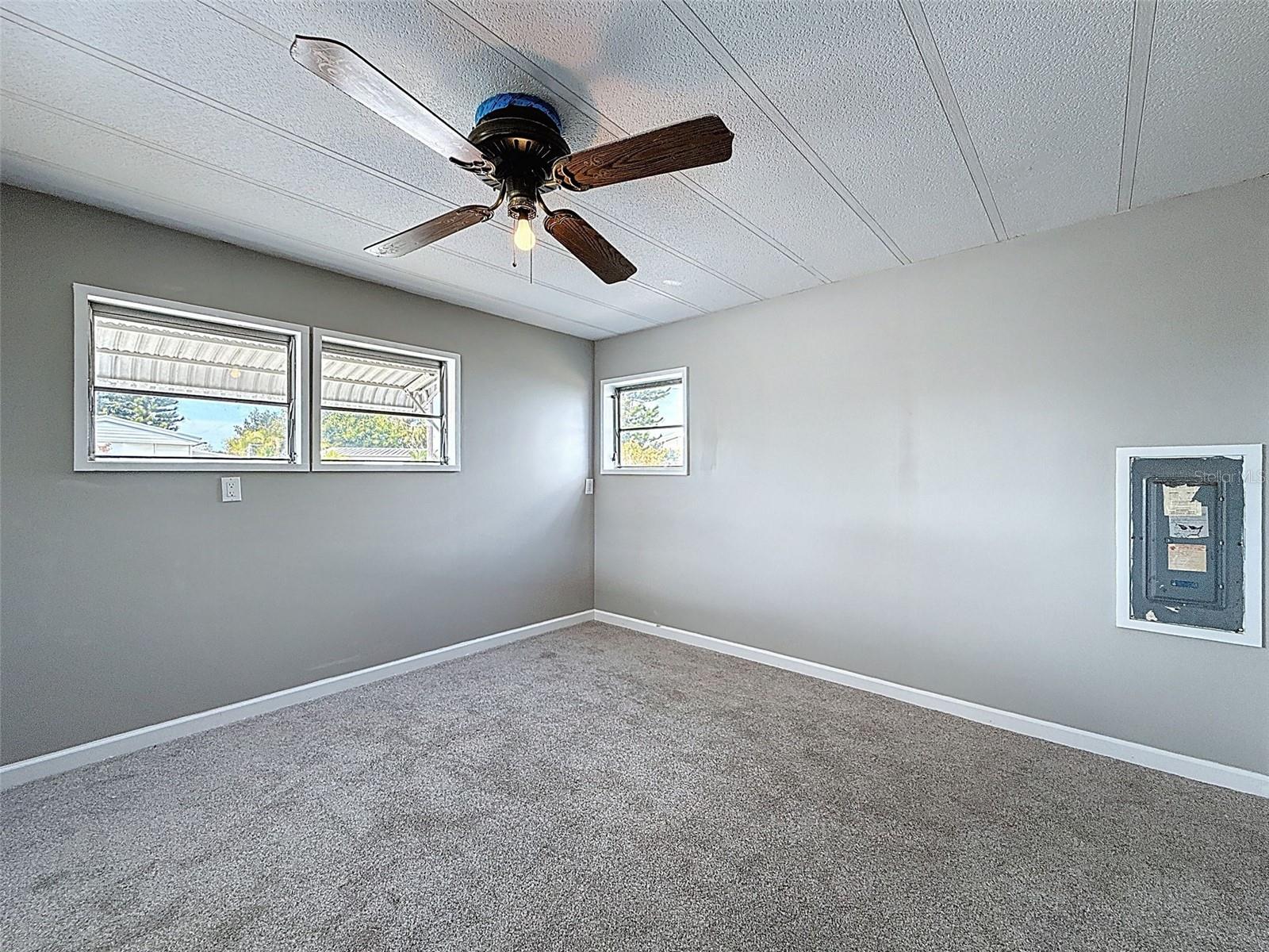 SIGNAL COVE - Residential