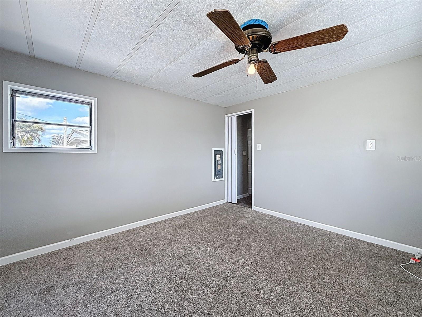 SIGNAL COVE - Residential