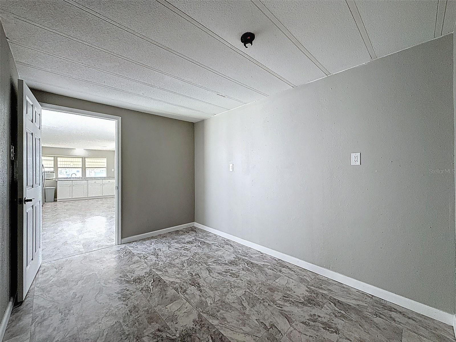 SIGNAL COVE - Residential