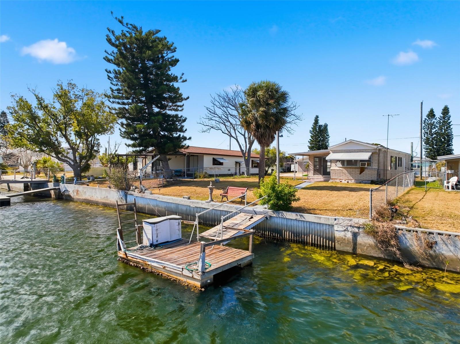 SIGNAL COVE - Residential