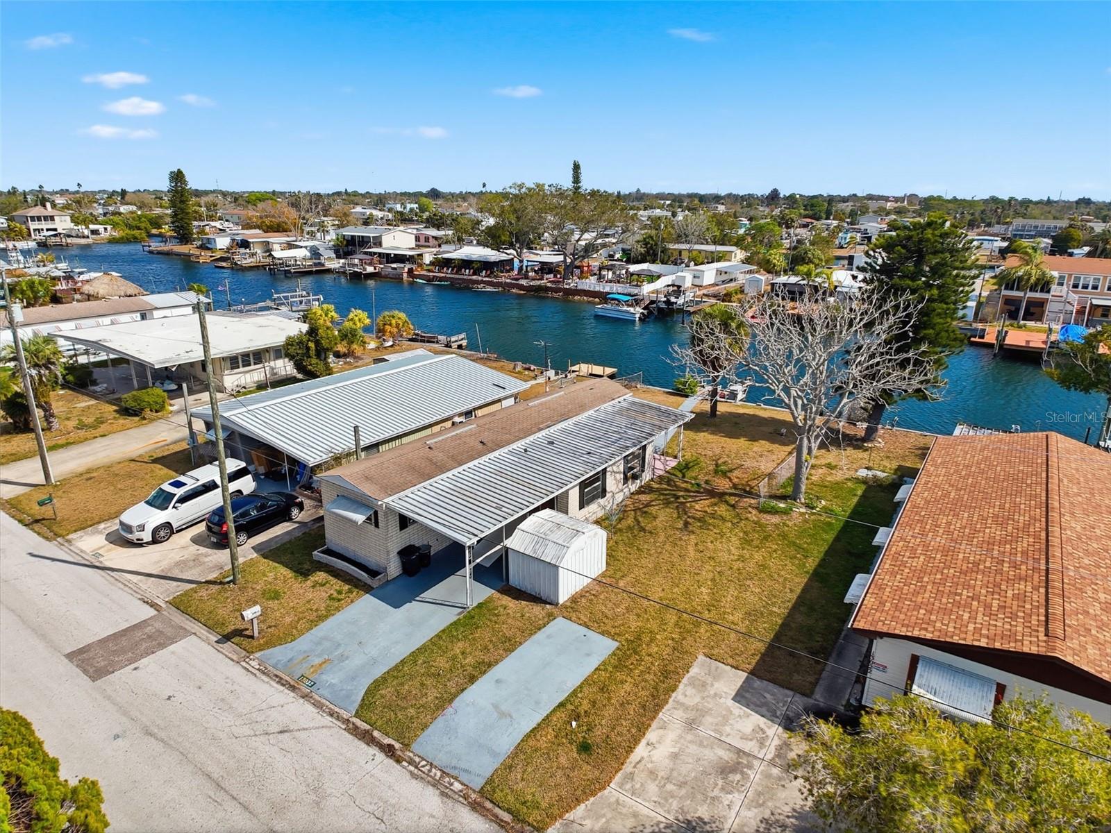 SIGNAL COVE - Residential