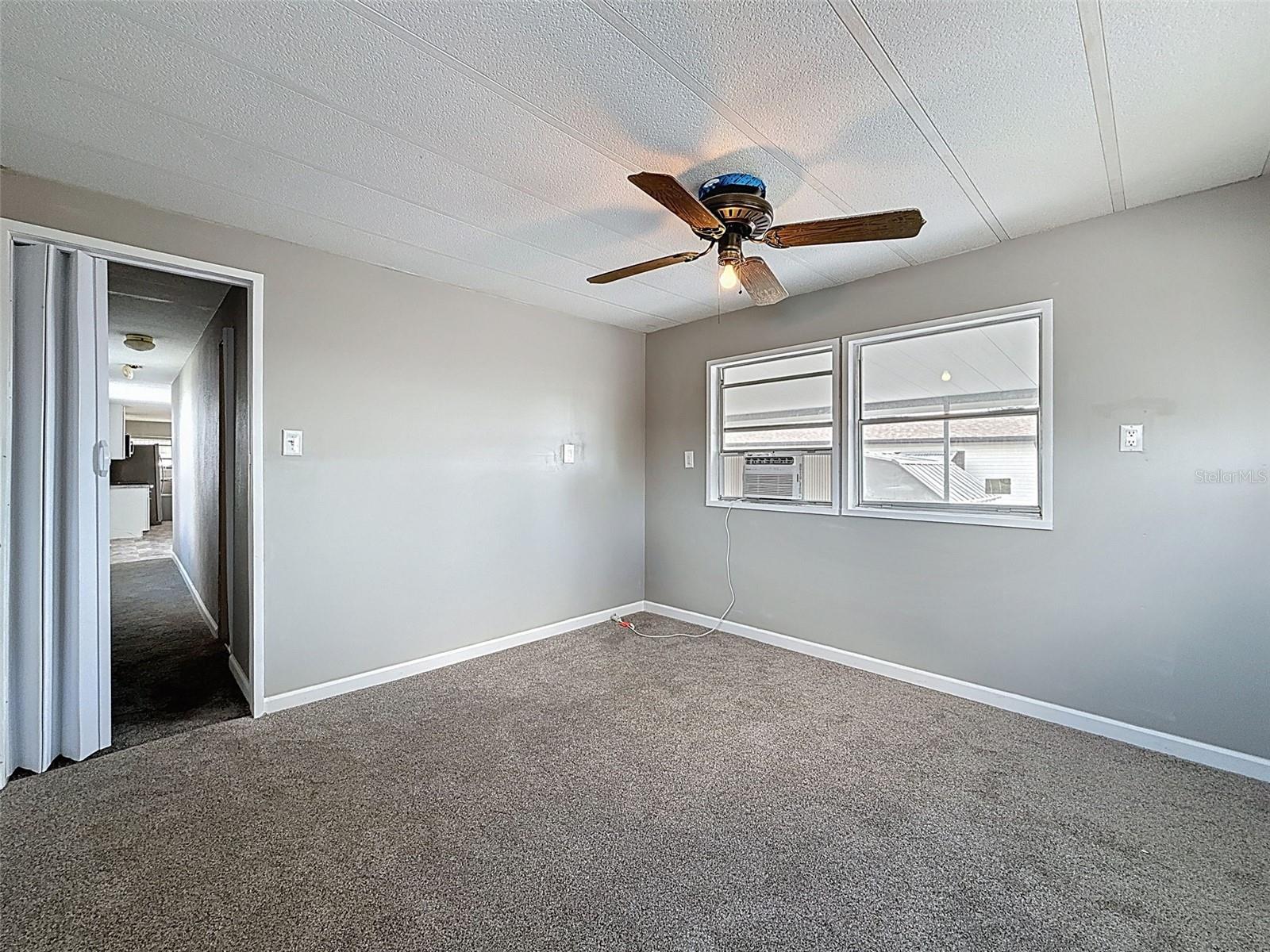 SIGNAL COVE - Residential