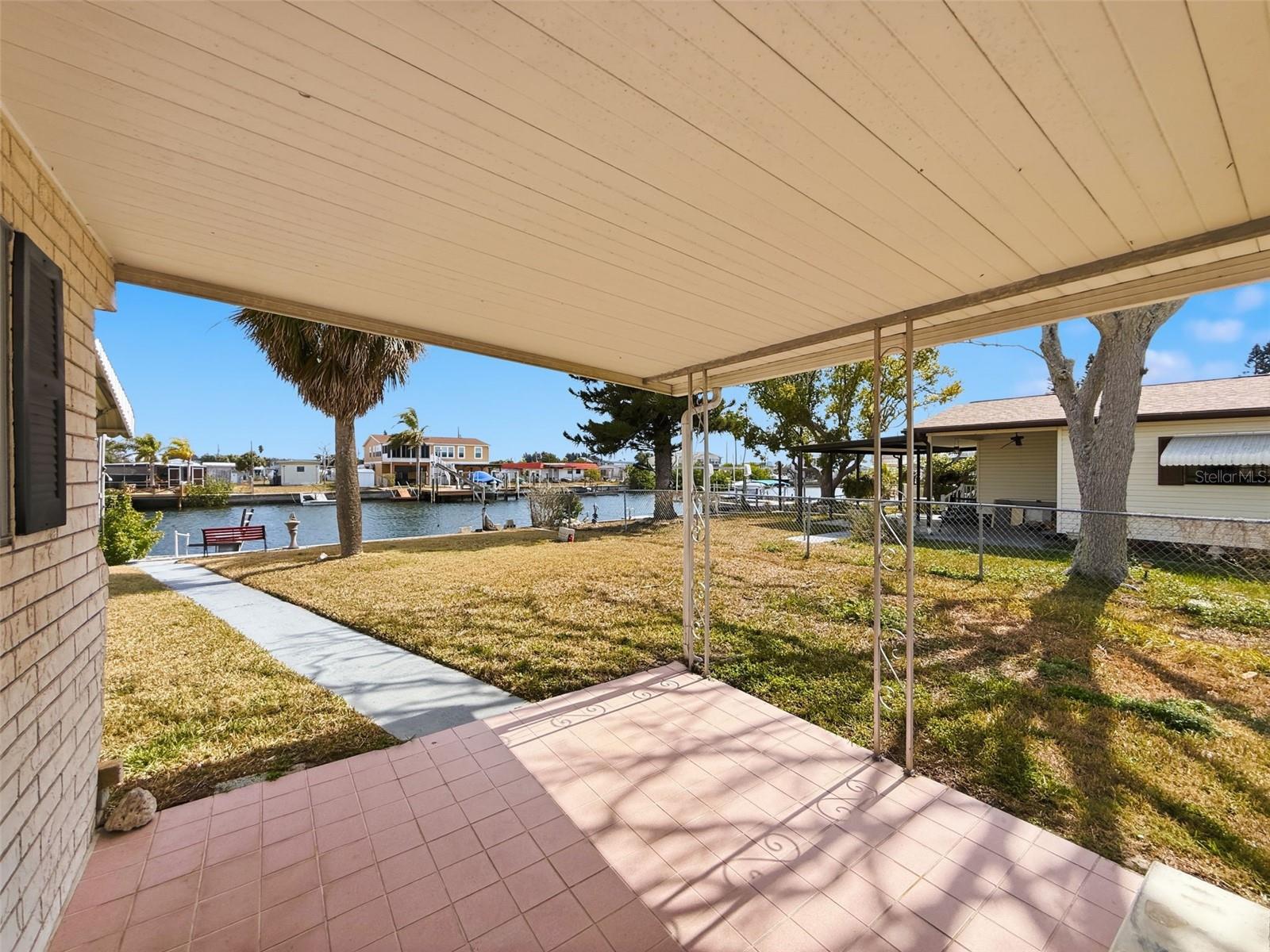 SIGNAL COVE - Residential