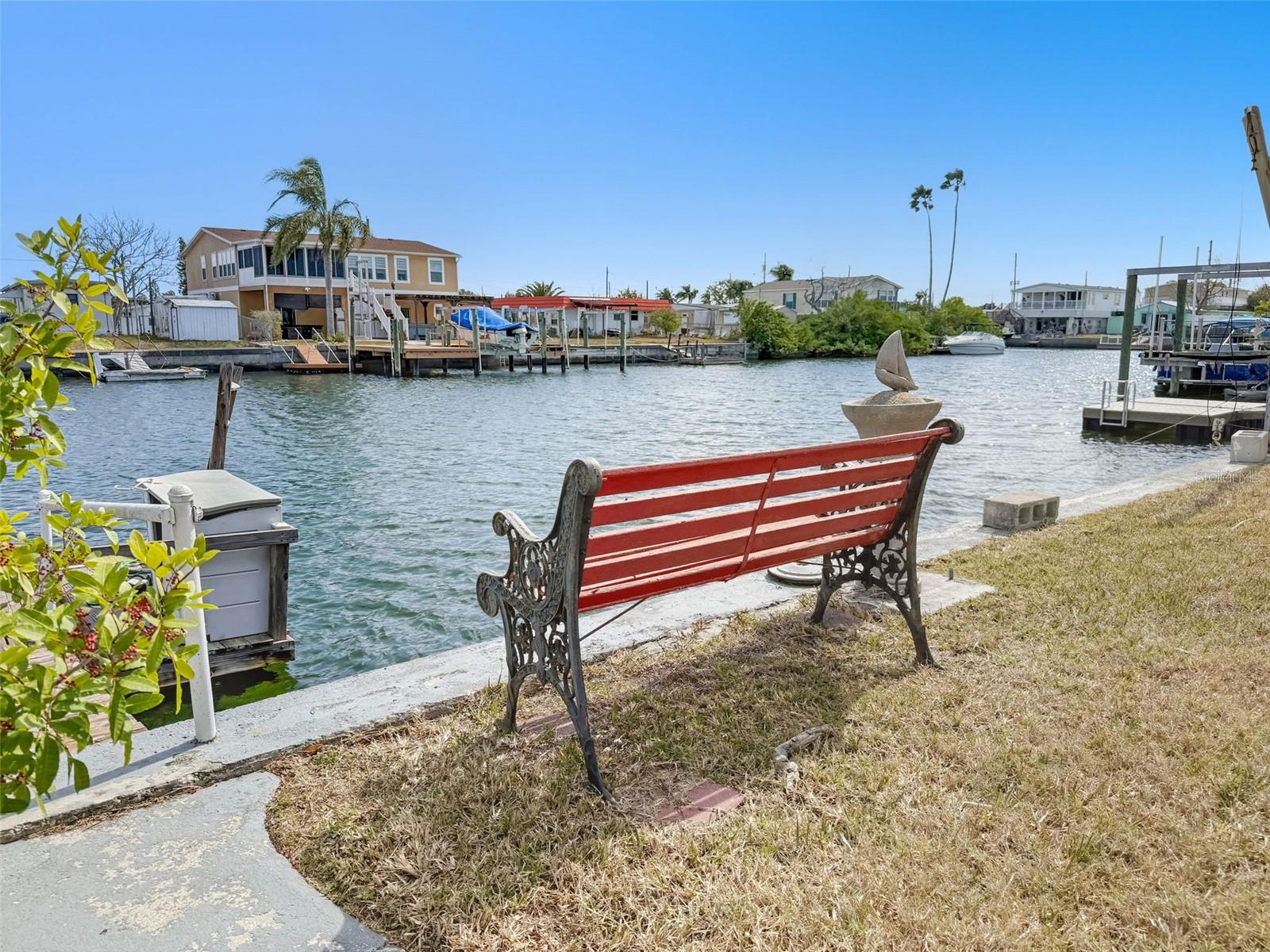 SIGNAL COVE - Residential