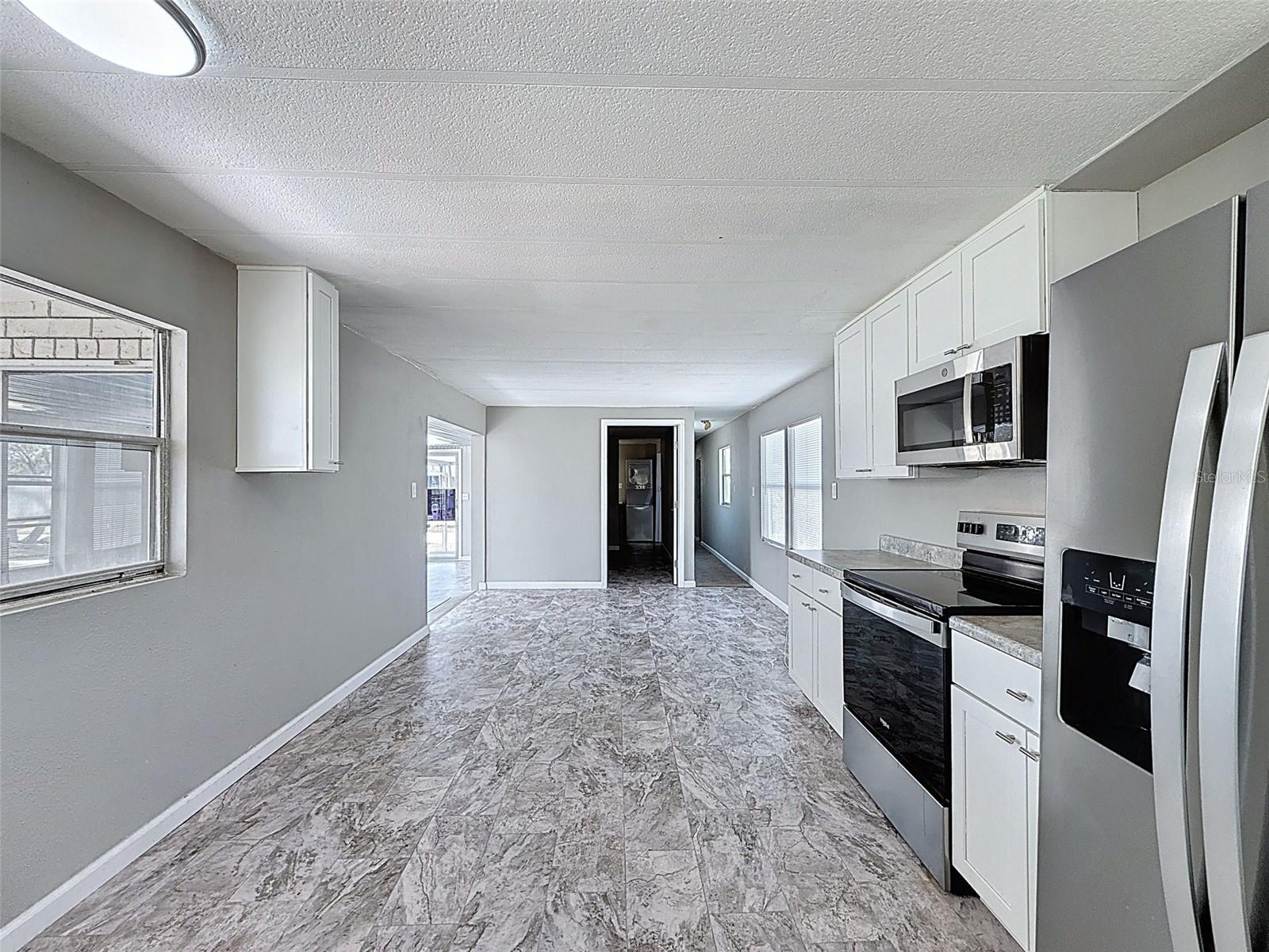 SIGNAL COVE - Residential