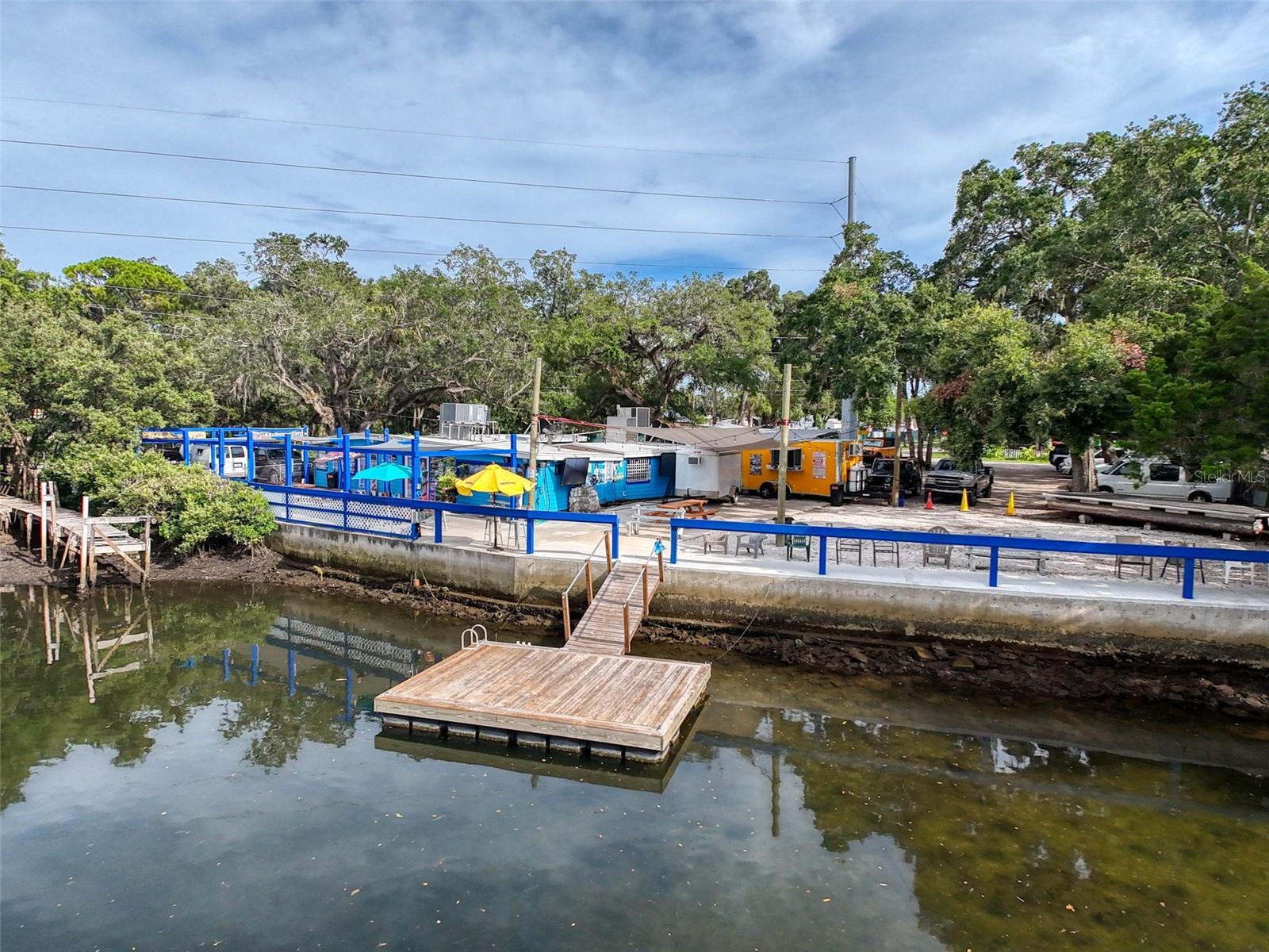 SIGNAL COVE - Residential