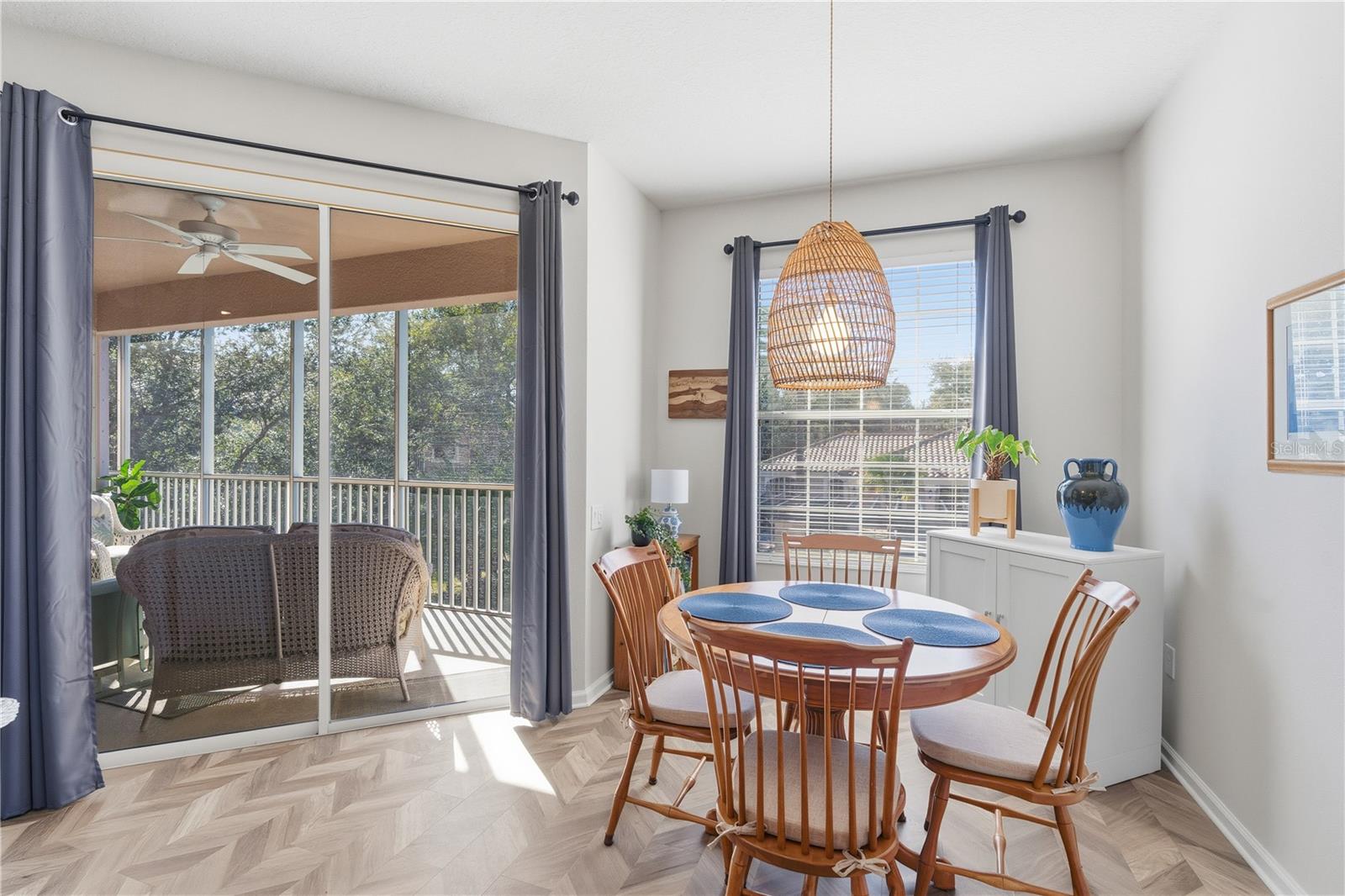 COACHMAN RESERVE CONDO - Residential