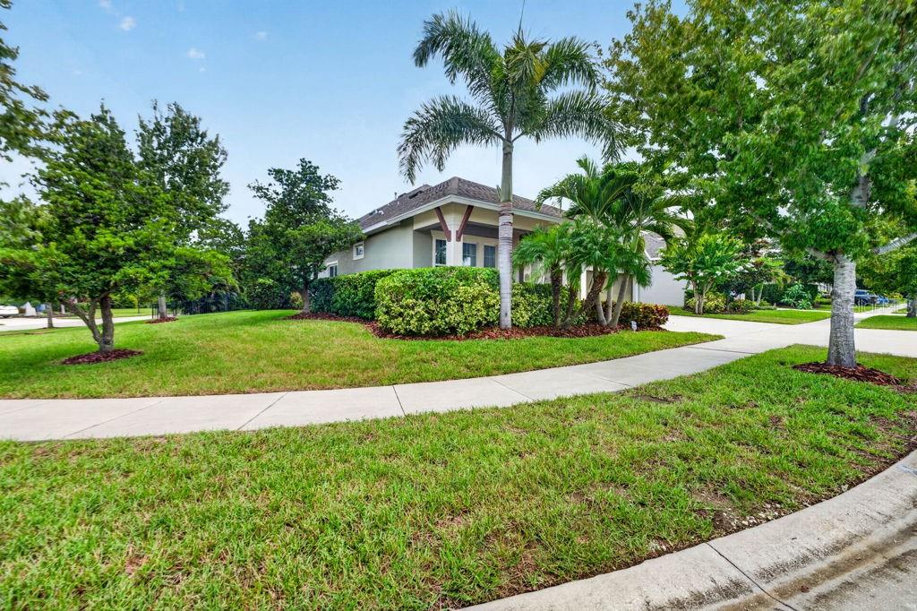 6127 SHADOWLAKE DRIVE