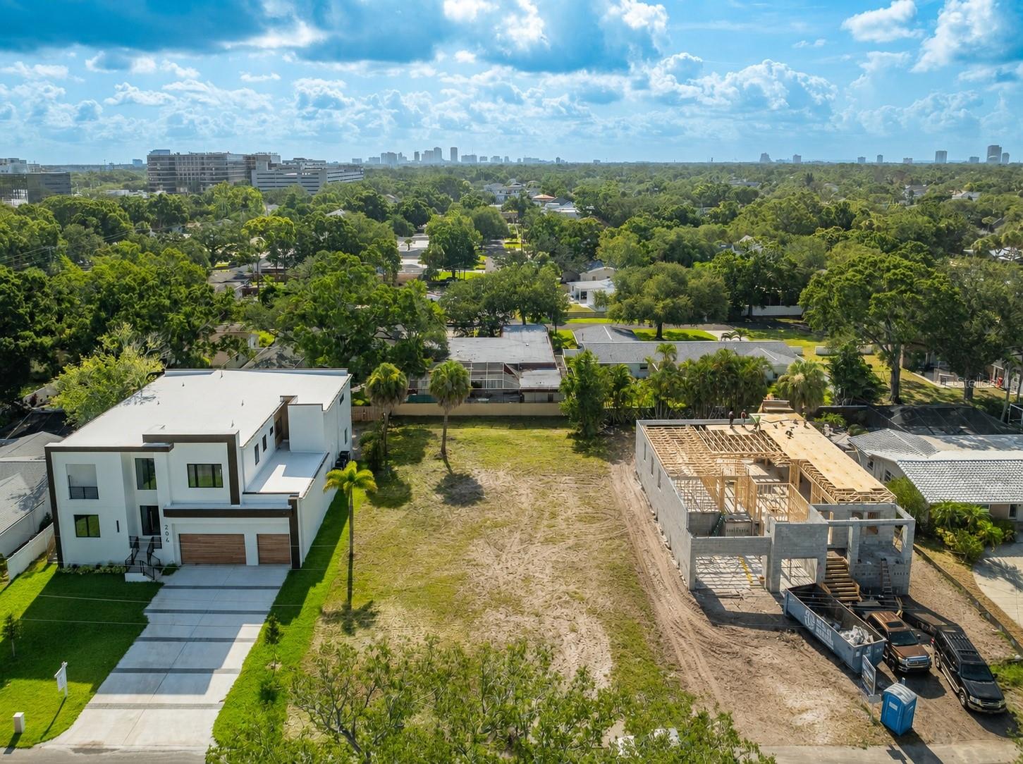 208 S TREASURE DRIVE