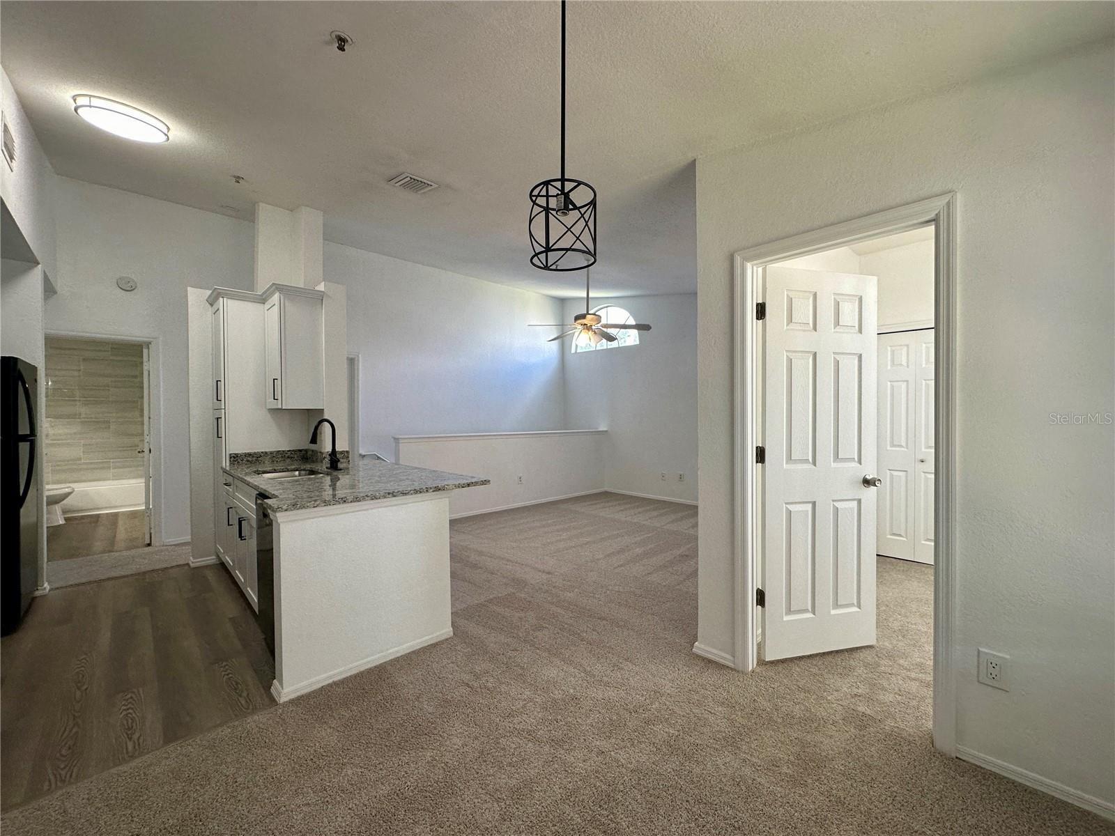 COLUMBIA ARMS CONDO - Residential Lease