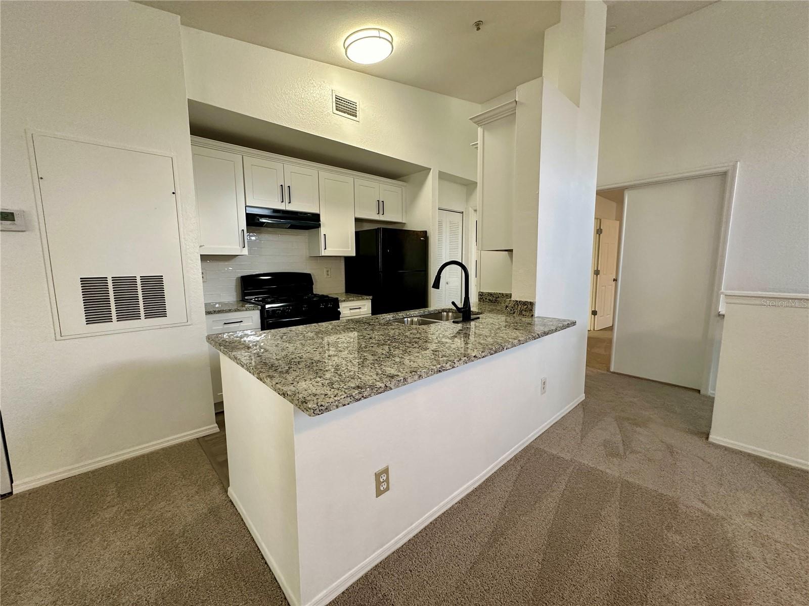 COLUMBIA ARMS CONDO - Residential Lease