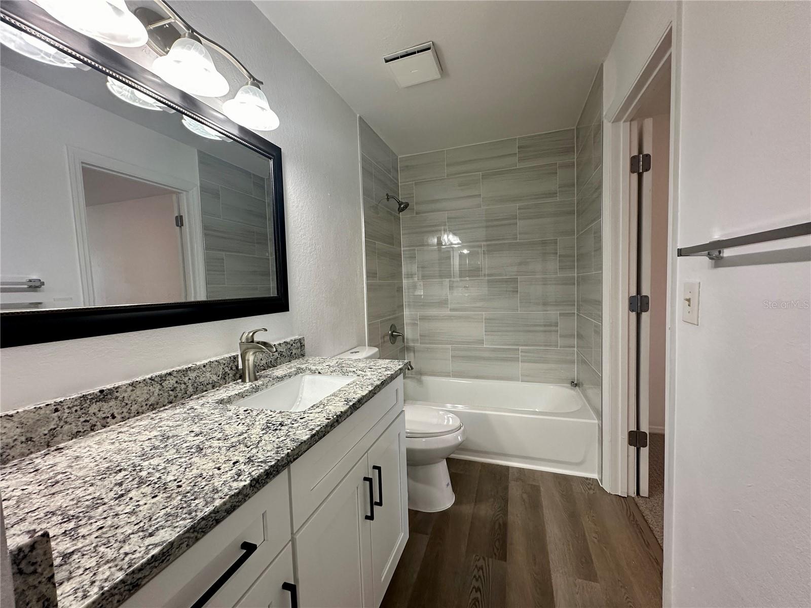 COLUMBIA ARMS CONDO - Residential Lease