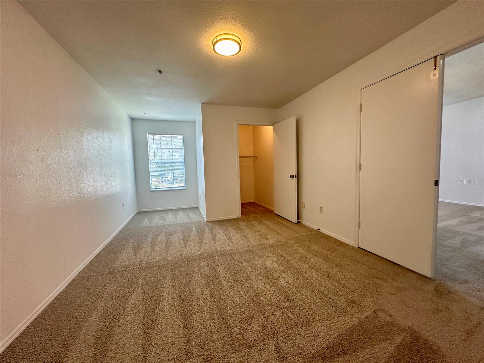 COLUMBIA ARMS CONDO - Residential Lease