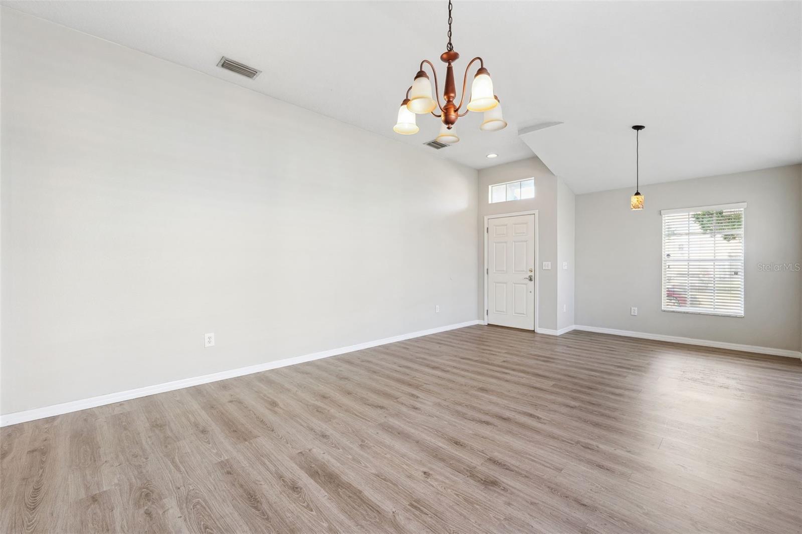 9479 SOUTHERN CHARM CIRCLE