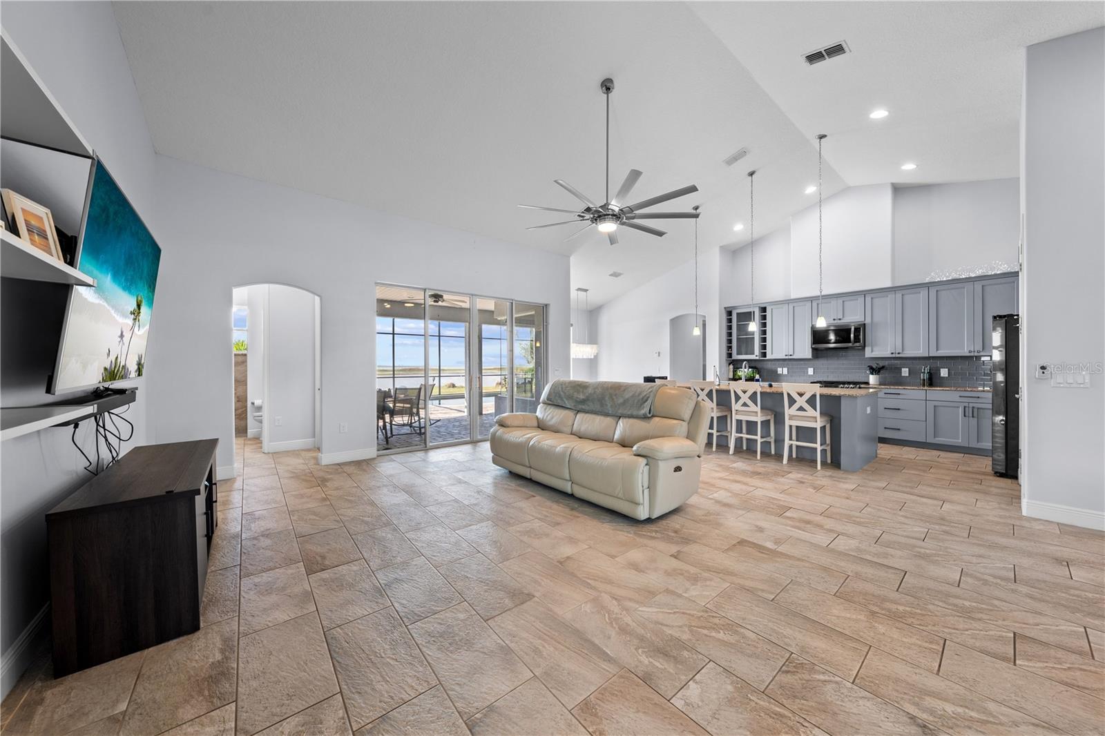 CYPRESS SHORES REP - Residential