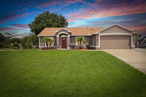 Photo of 159 Larchmont Drive, Deltona, FL 32738 (MLS # O6328885)