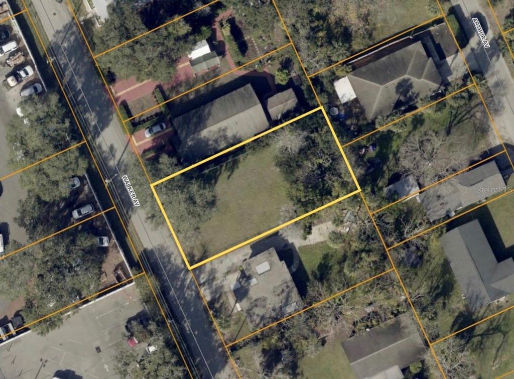 Photo of 517 Walker Avenue, Daytona Beach, FL 32114 (MLS # V4946265)