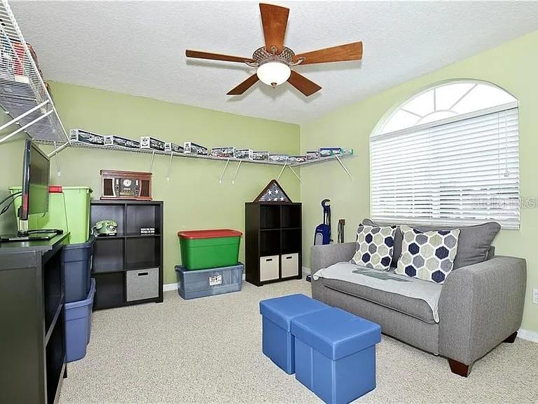 STONEYBROOK - Residential