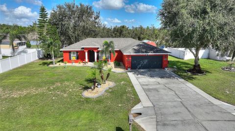 A home in LAKE WALES