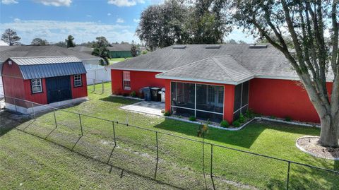 A home in LAKE WALES