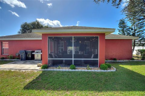 A home in LAKE WALES