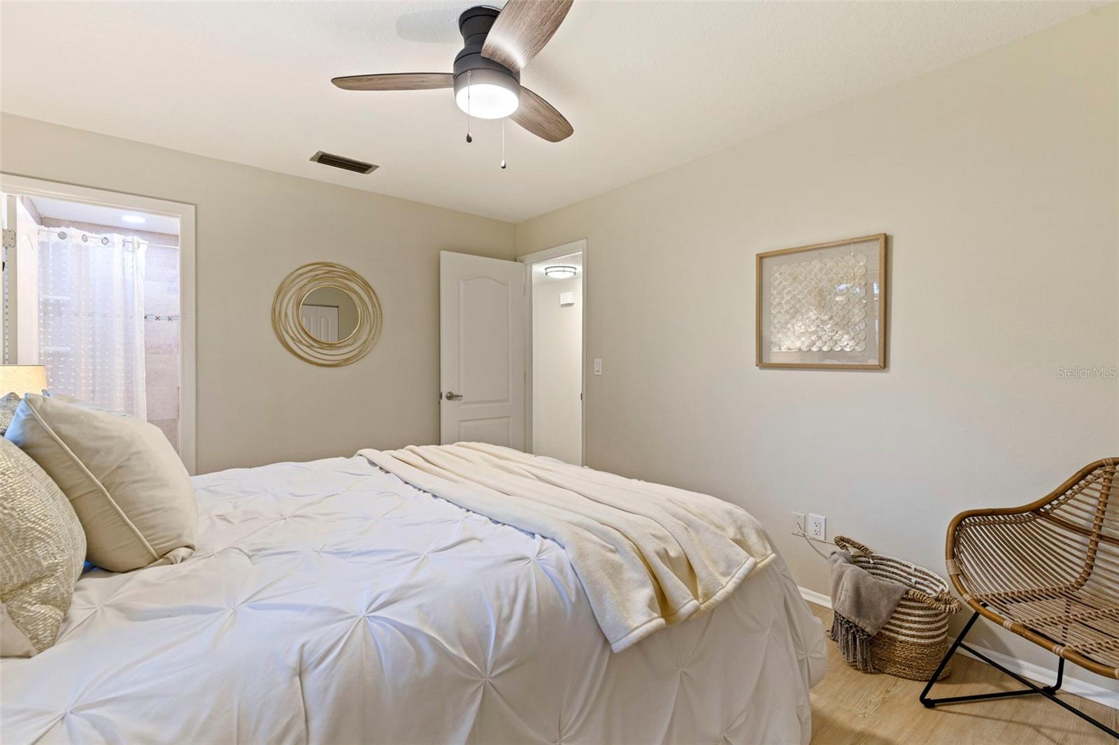 PIPERS GLEN - Residential Lease