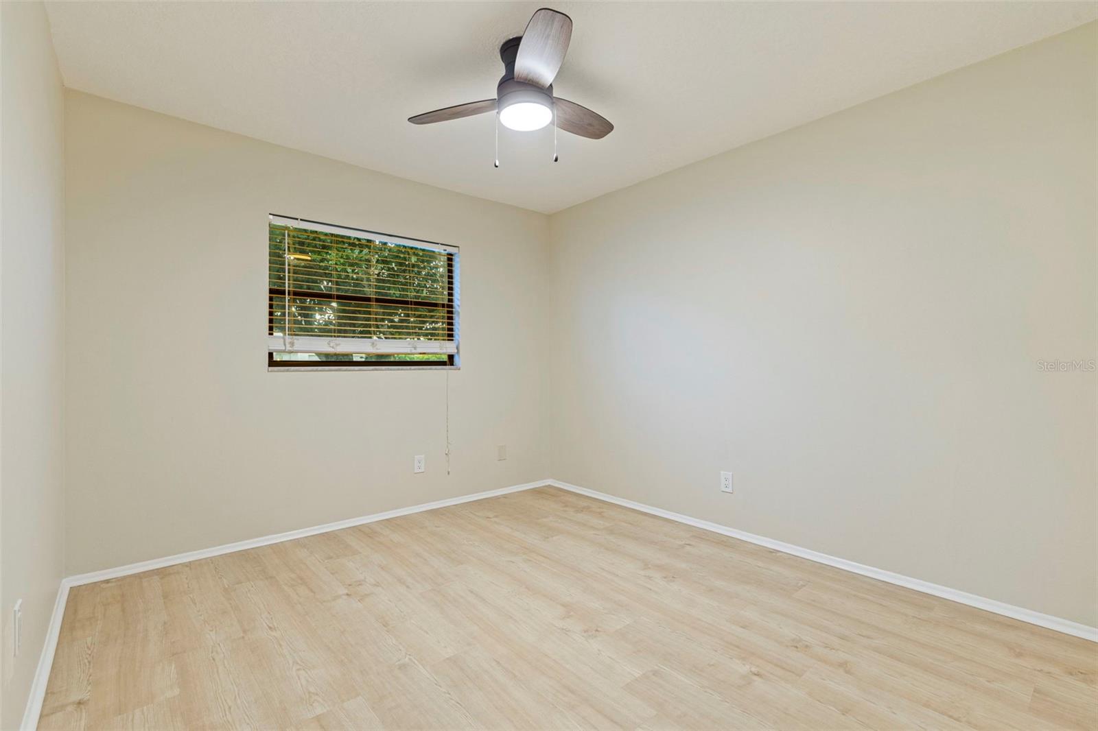 PIPERS GLEN - Residential Lease