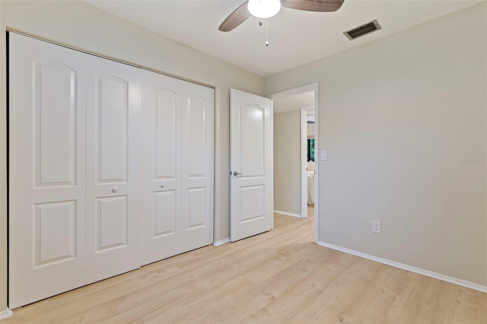 PIPERS GLEN - Residential Lease