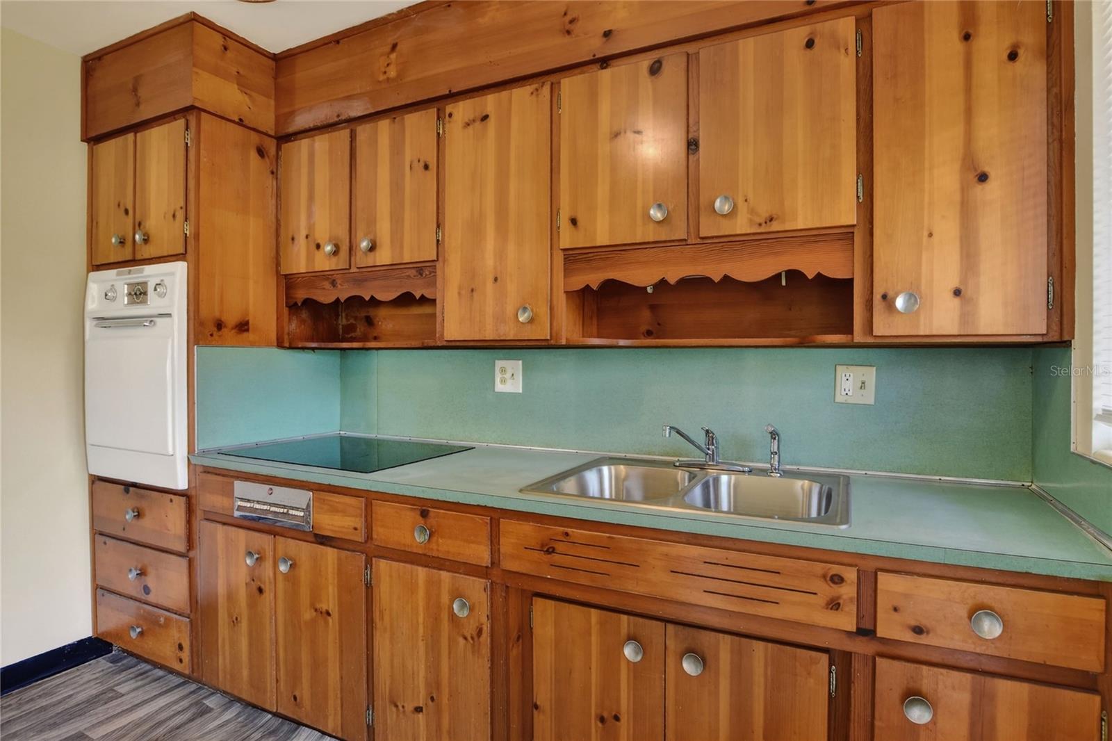 WOODLAND ESTATES PB 39 PG 29 - Residential