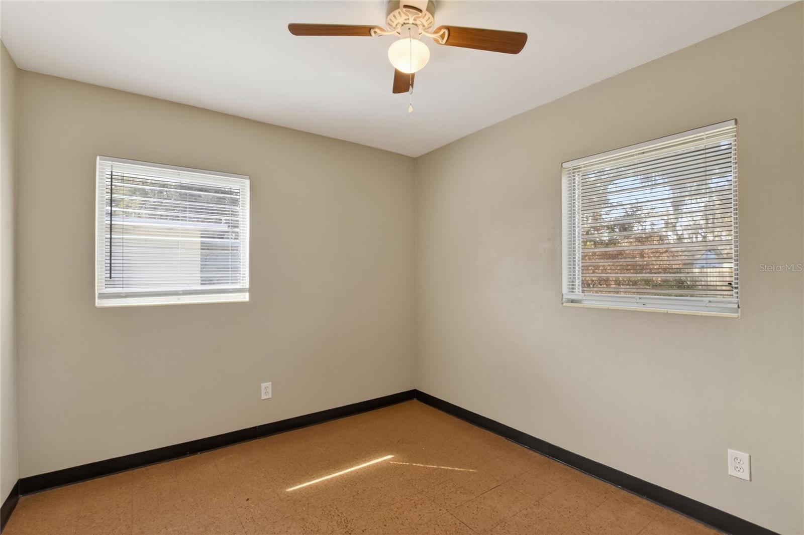 WOODLAND ESTATES PB 39 PG 29 - Residential