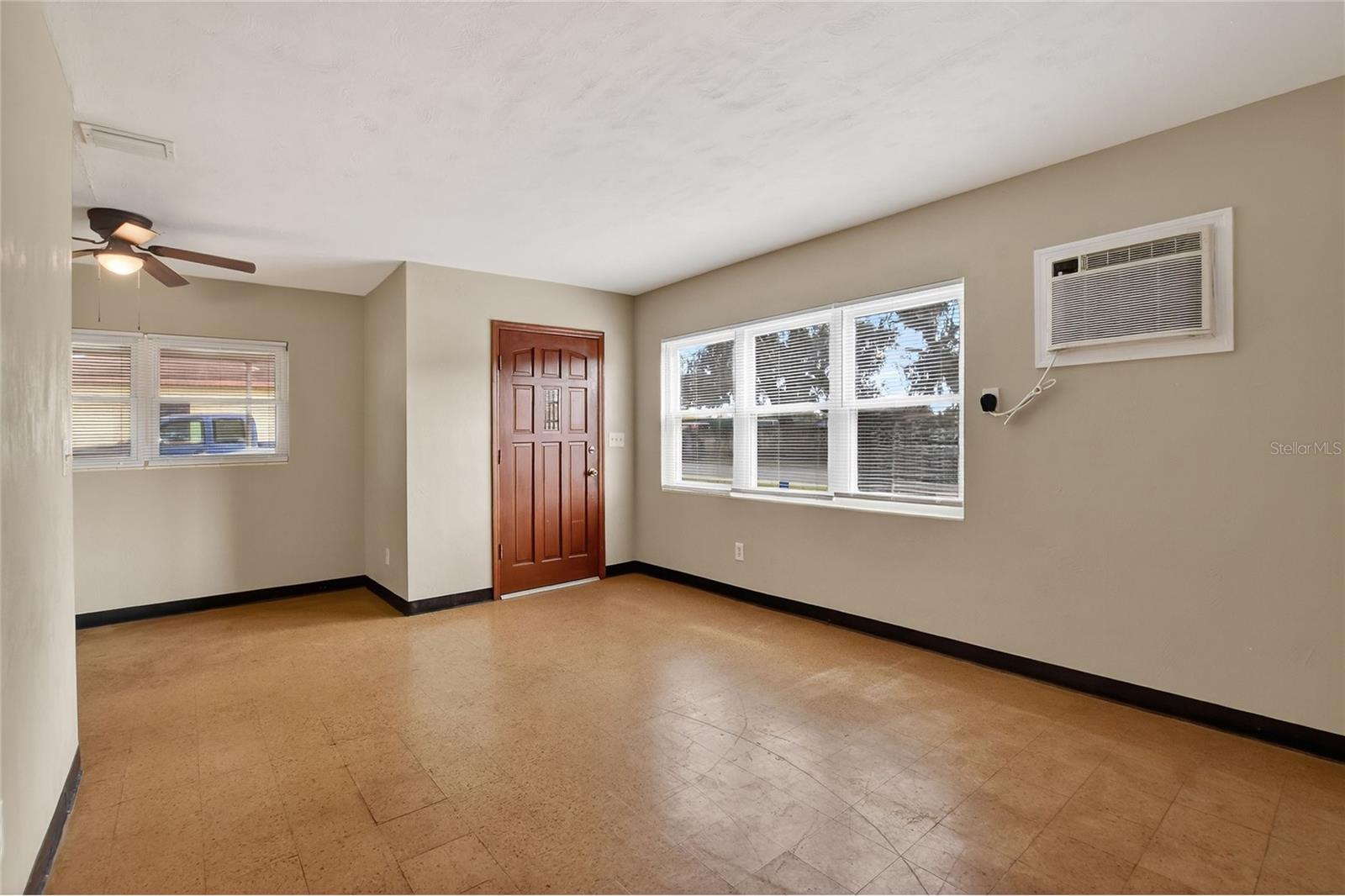 WOODLAND ESTATES PB 39 PG 29 - Residential