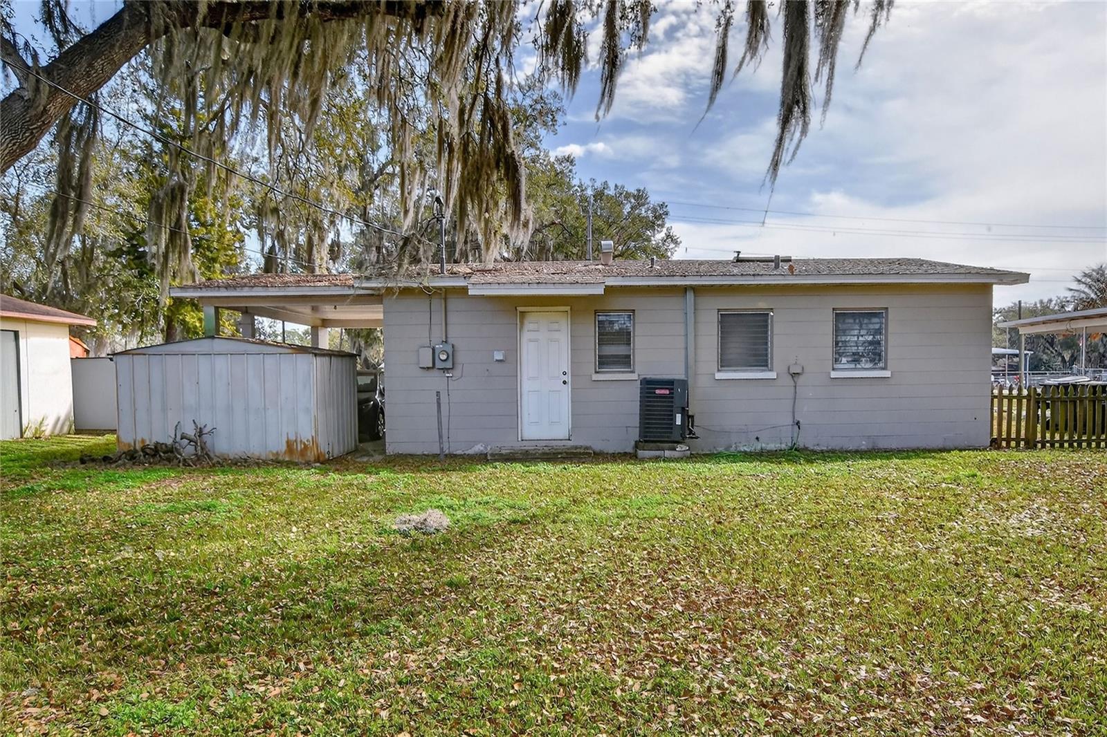 WOODLAND ESTATES PB 39 PG 29 - Residential