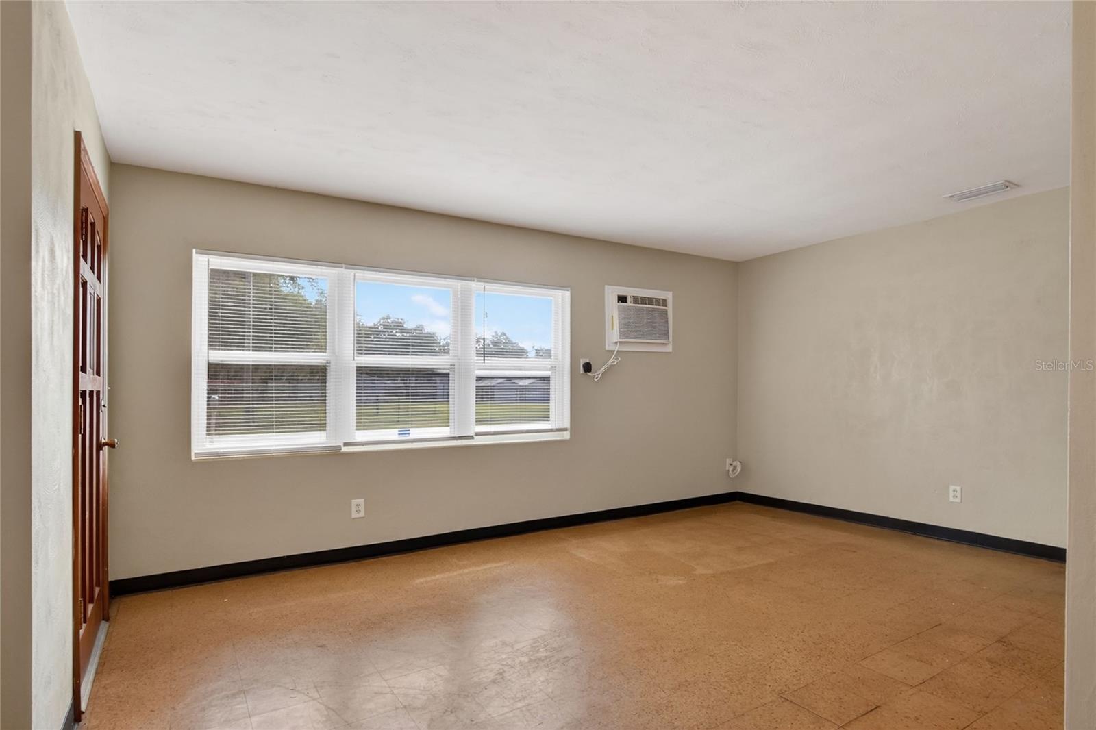 WOODLAND ESTATES PB 39 PG 29 - Residential