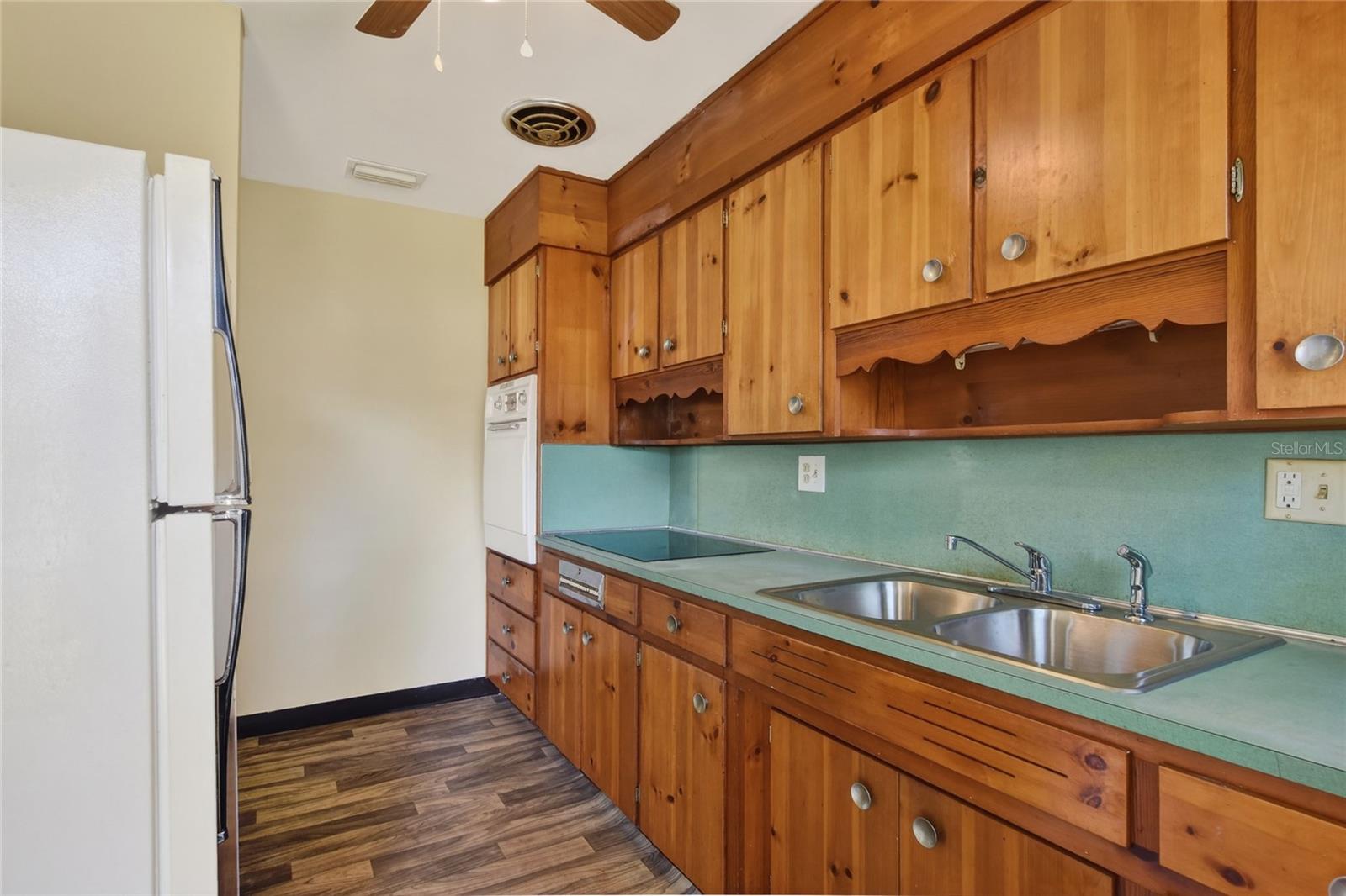 WOODLAND ESTATES PB 39 PG 29 - Residential