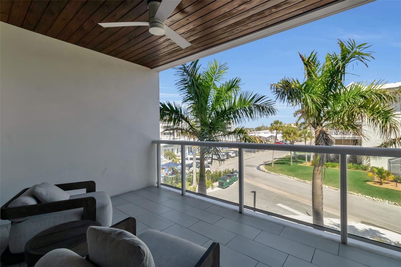 TEN35 SEASIDE - Residential