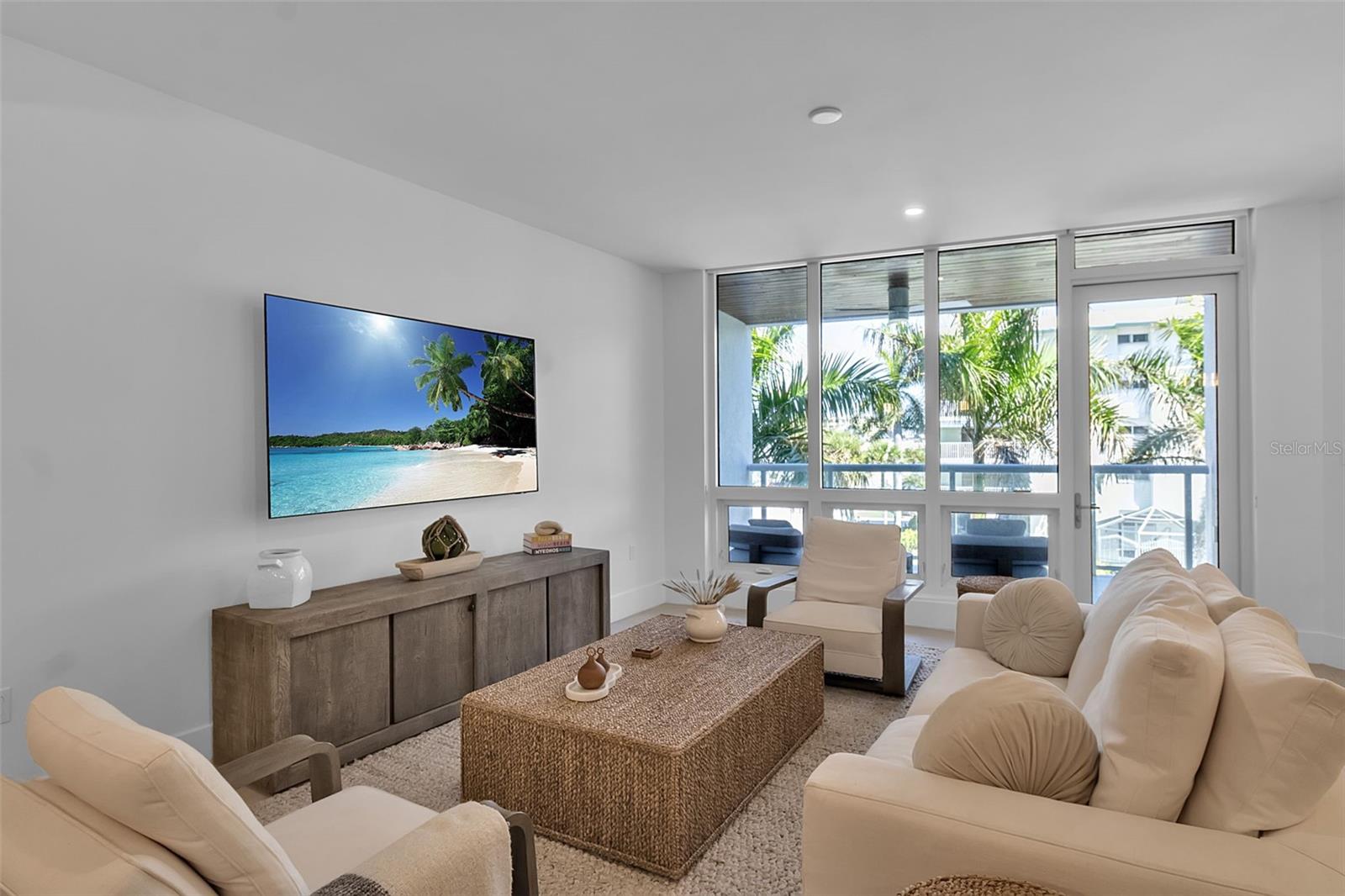 TEN35 SEASIDE - Residential