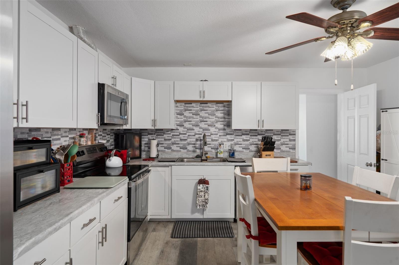 HERNANDO BEACH - Residential