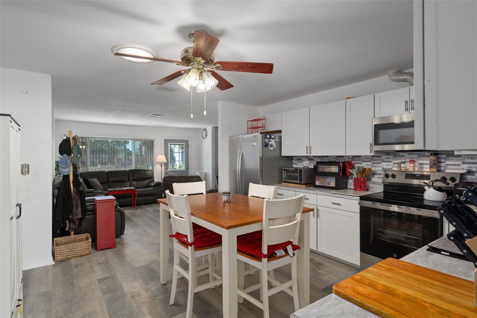 HERNANDO BEACH - Residential