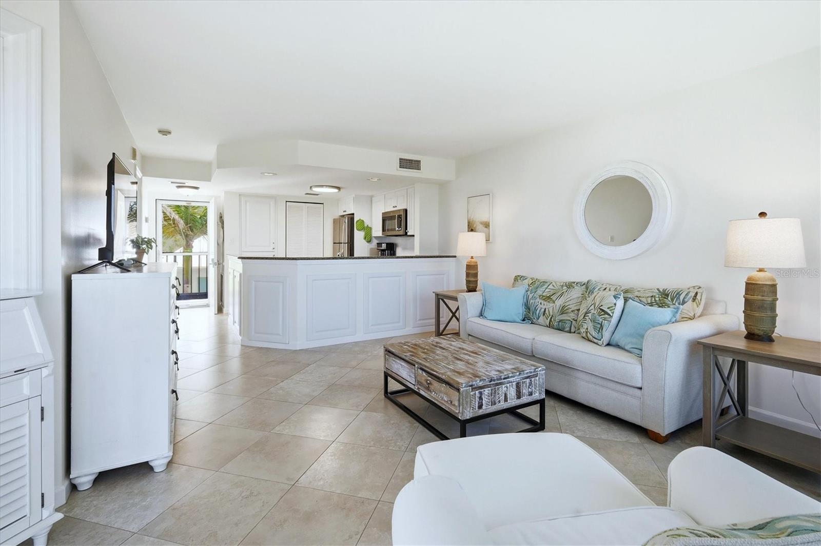 BEACH CHALET BLD G - Residential