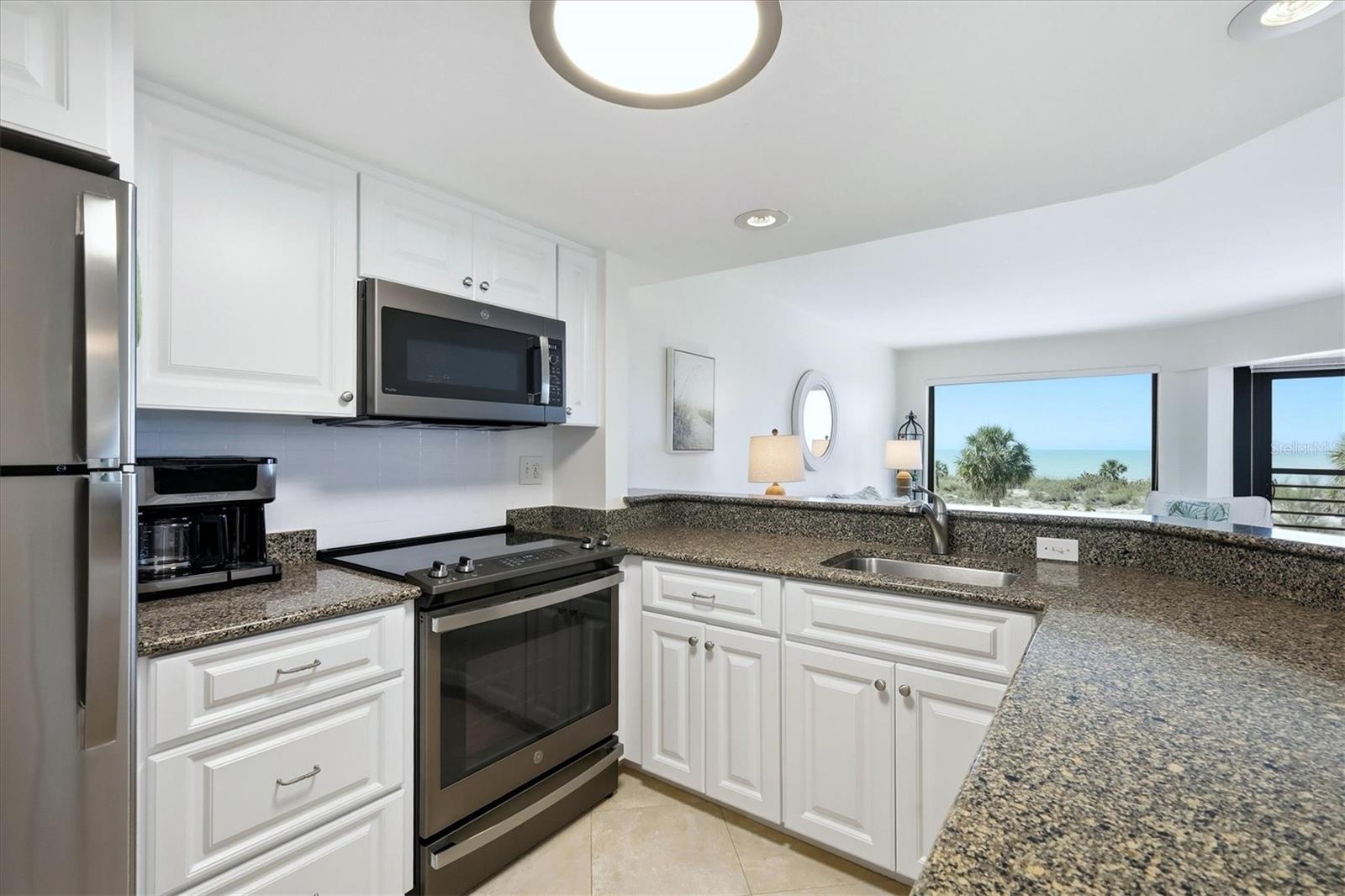 BEACH CHALET BLD G - Residential