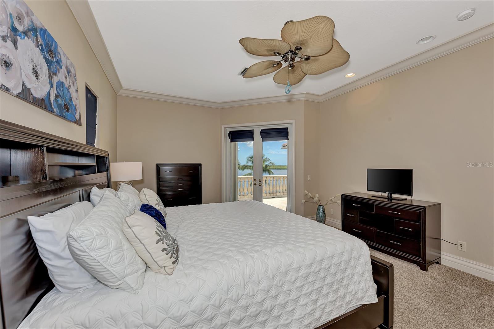 SOUTH BAYVIEW ESTATES - Residential