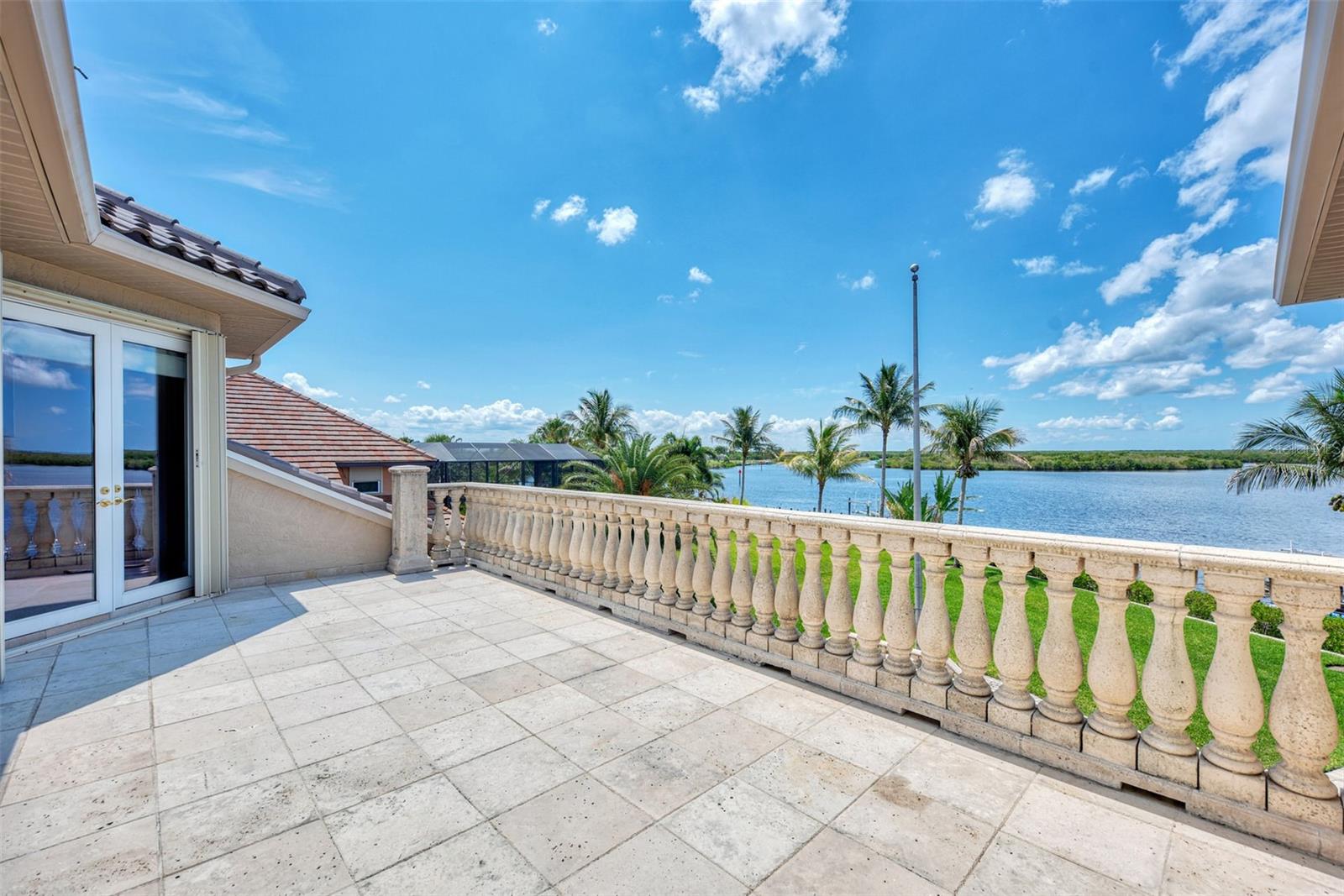 SOUTH BAYVIEW ESTATES - Residential