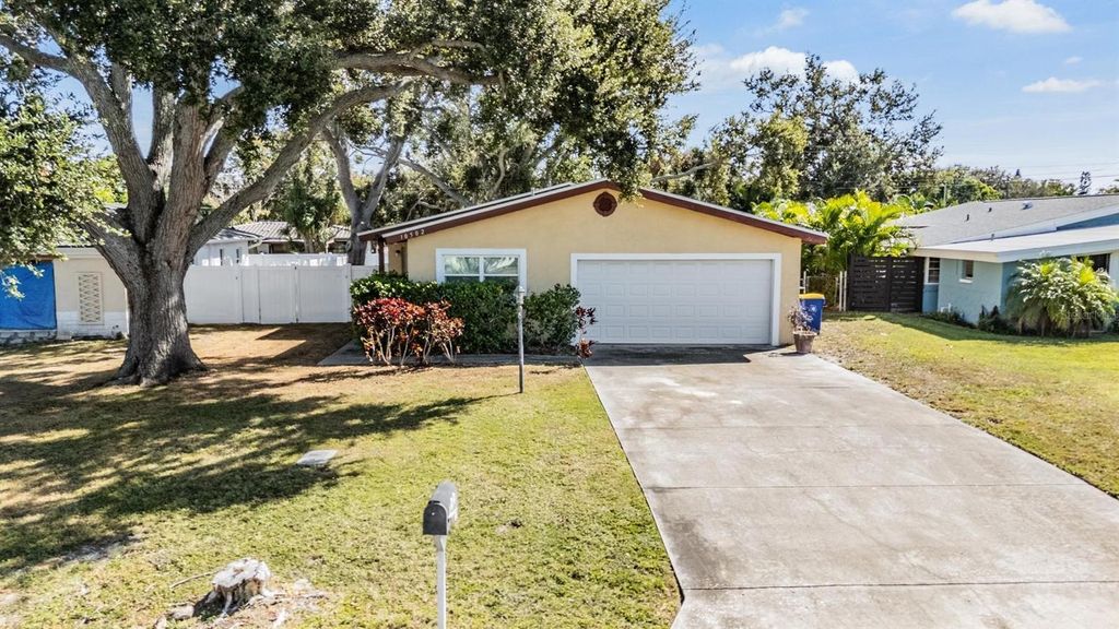 Photo of 10502 Orange Blossom Lane, Seminole, FL 33772 (MLS # TB8445590)