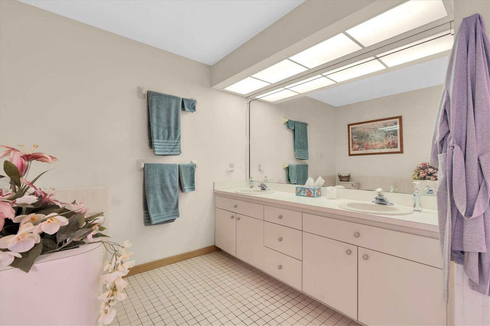 CRESCENT FOREST - Residential