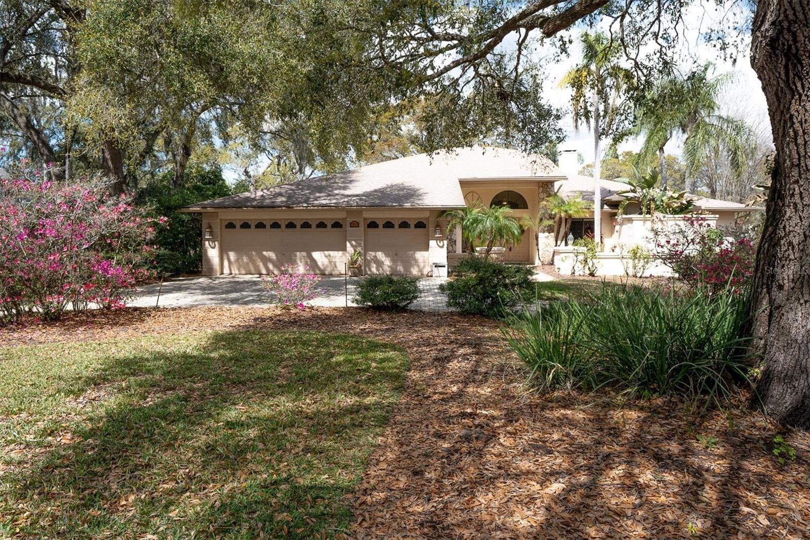 CRESCENT FOREST - Residential