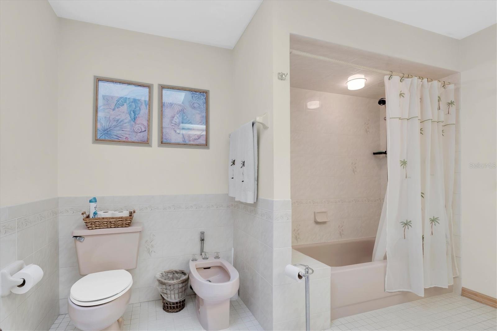 CRESCENT FOREST - Residential