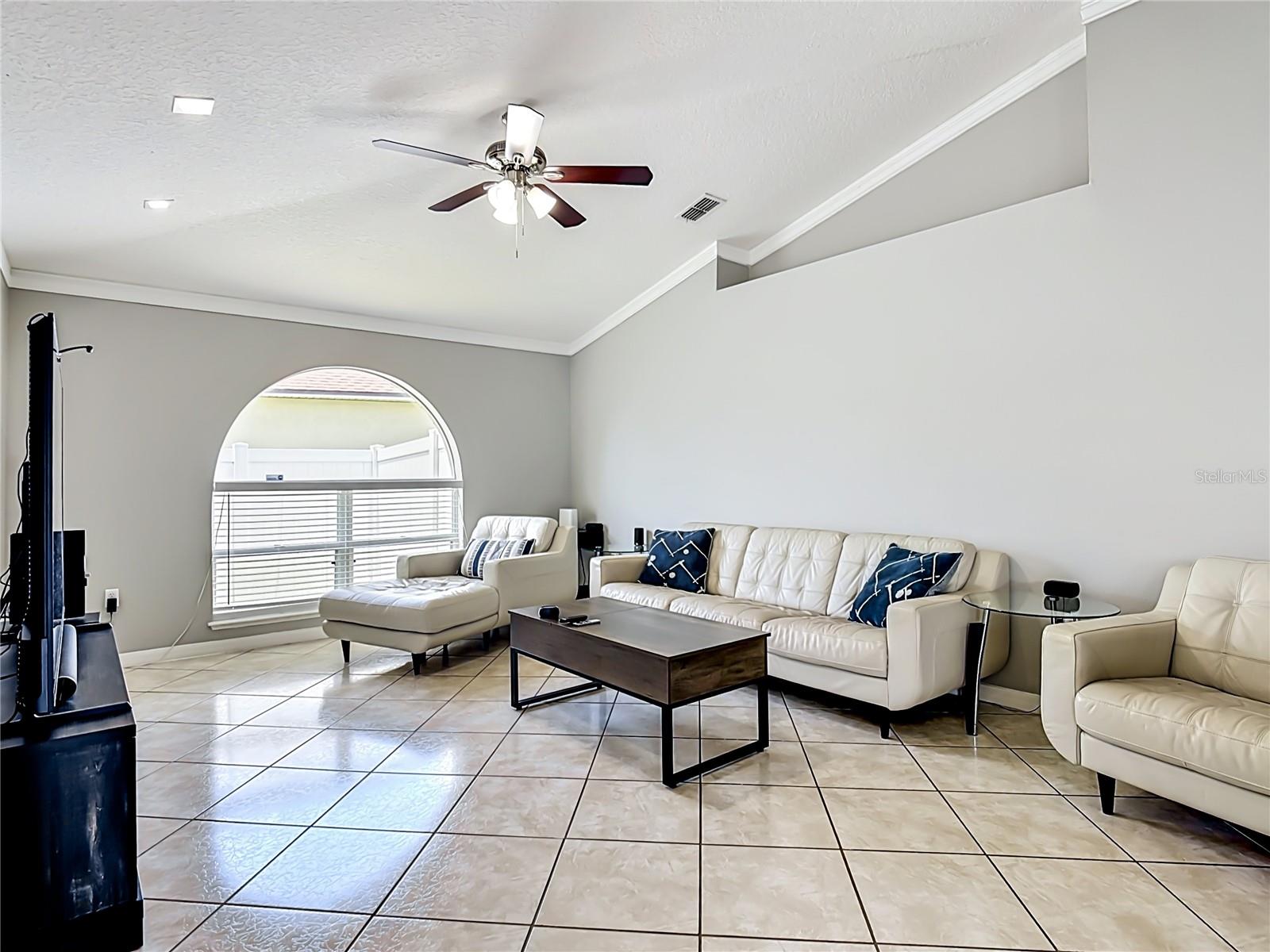TURNBERRY RESERVE UNIT 1 - Residential