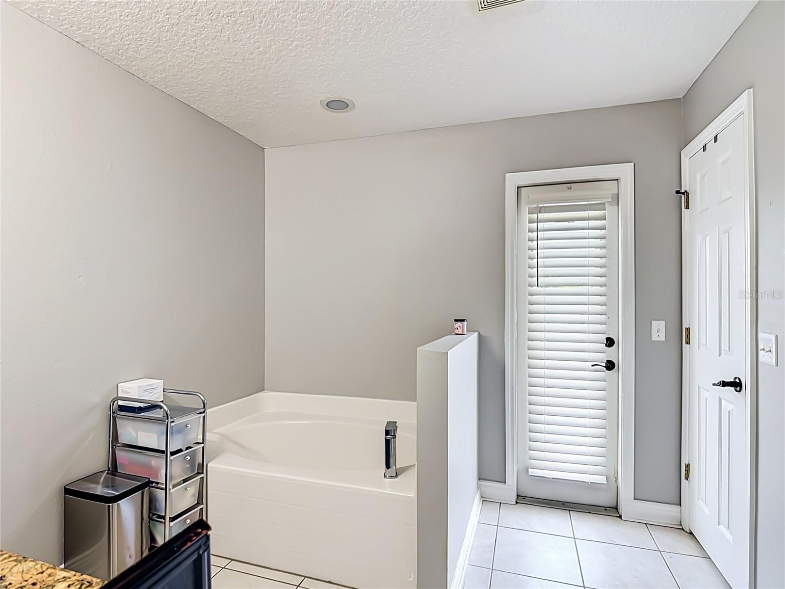 TURNBERRY RESERVE UNIT 1 - Residential