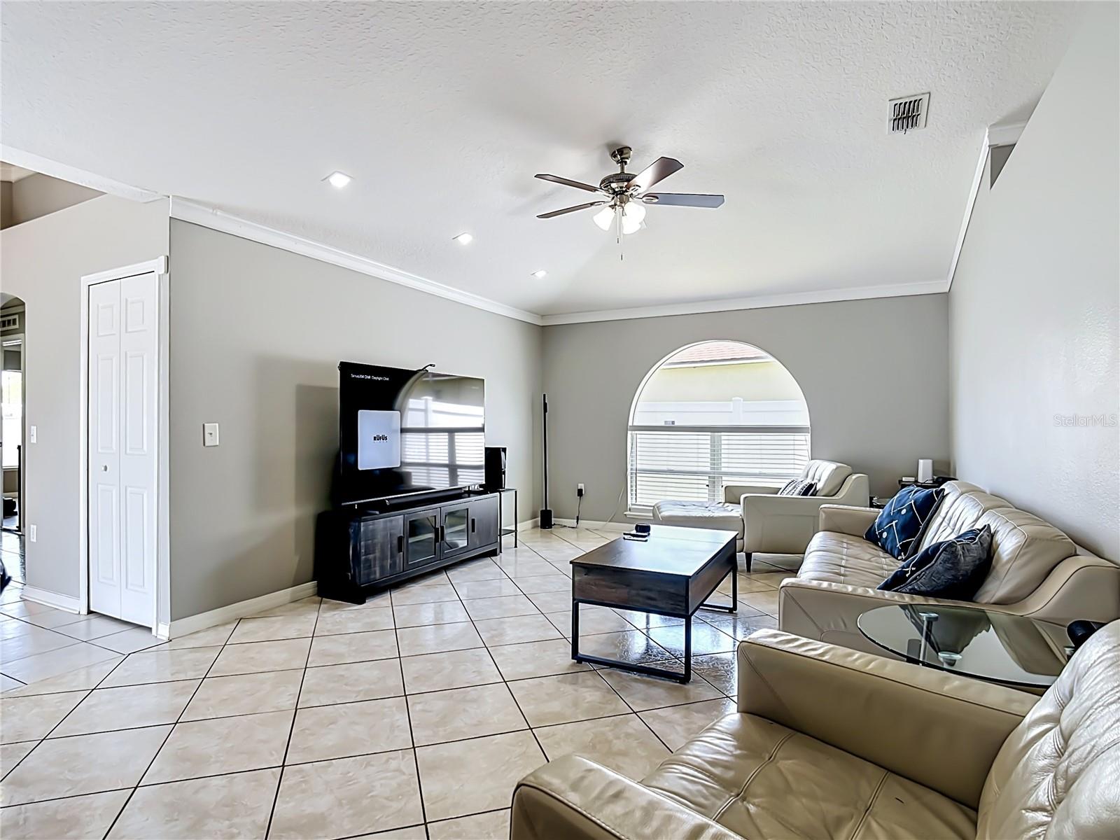 TURNBERRY RESERVE UNIT 1 - Residential